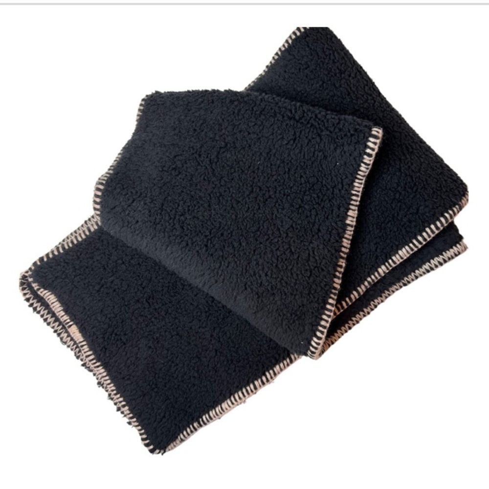 Jenni Solid Sherpa Super Soft Rectangular Scarf Black with Pink Stitching NWT - Picture 2 of 5